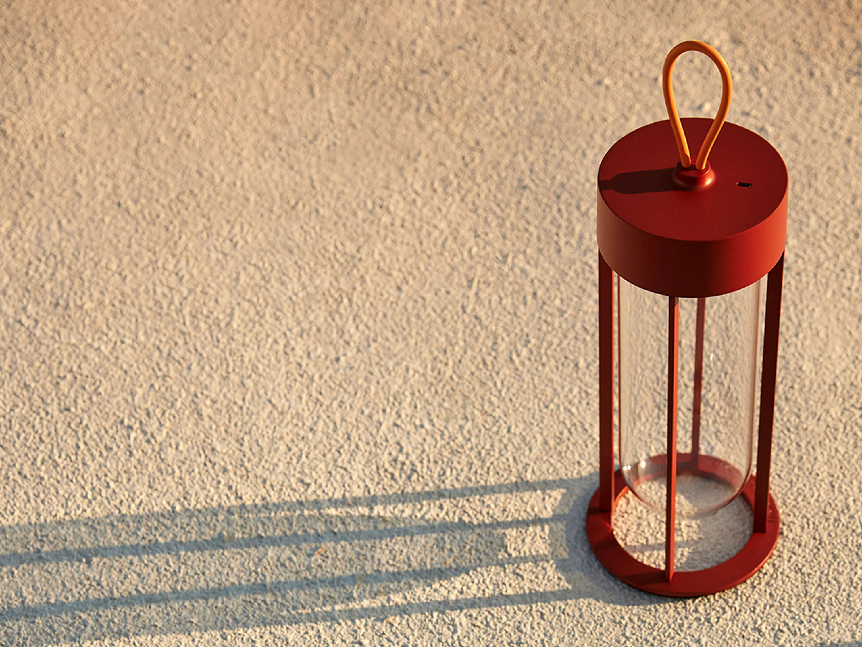 In Vitro Unplugged Lamp