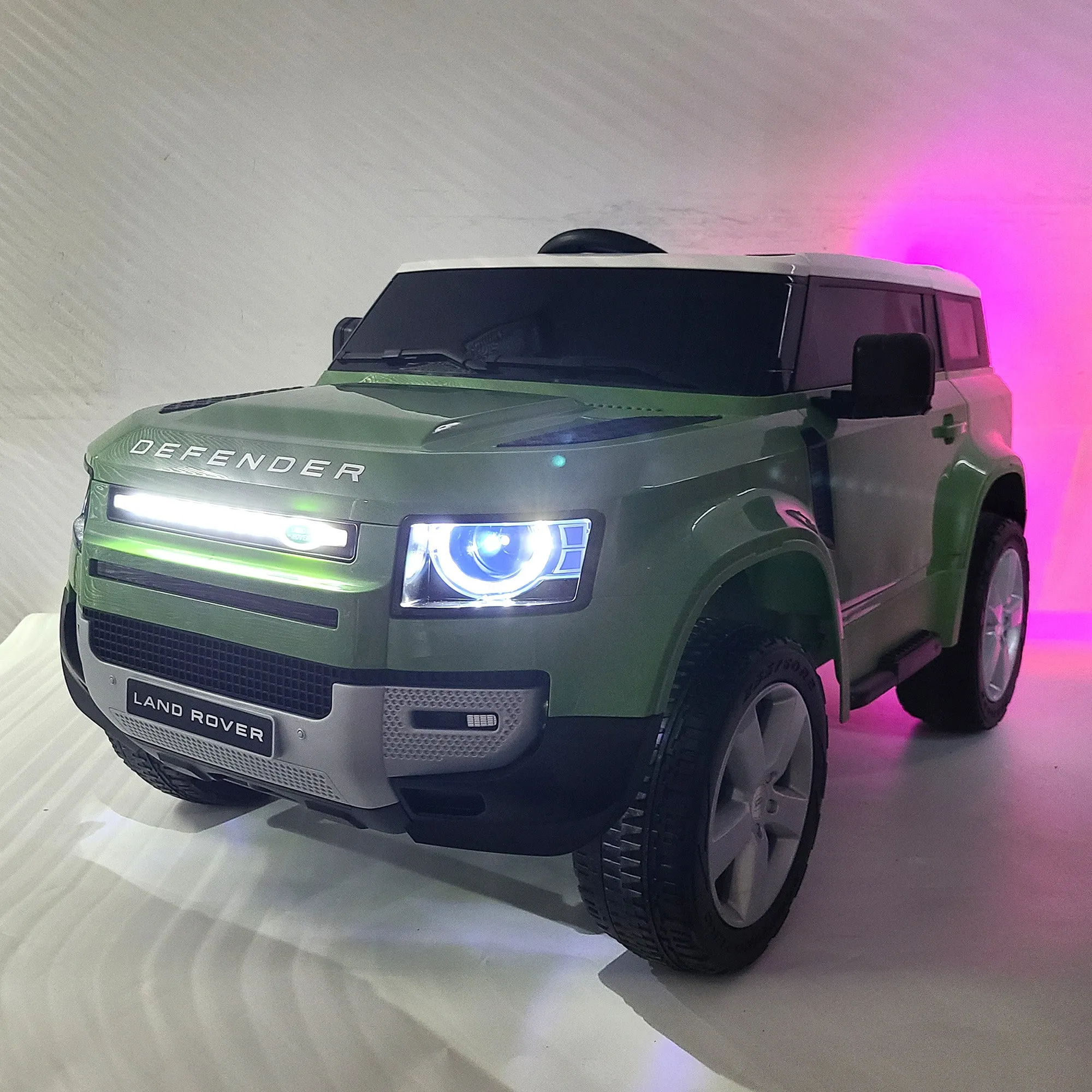 LAND ROVER DEFENDER