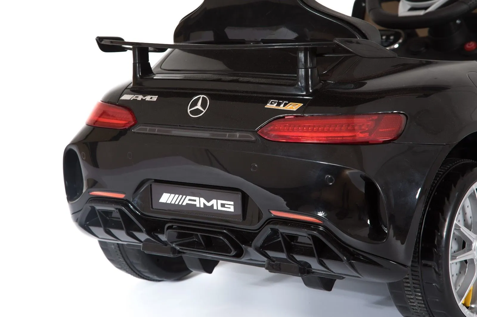 Mercedes Benz AMG GT R