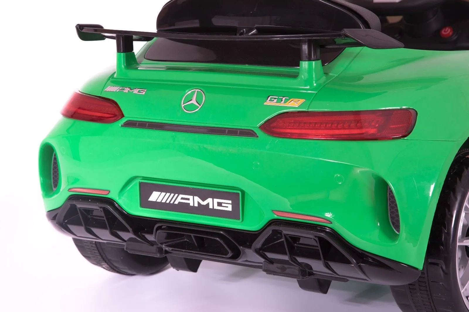 Mercedes Benz AMG GT R