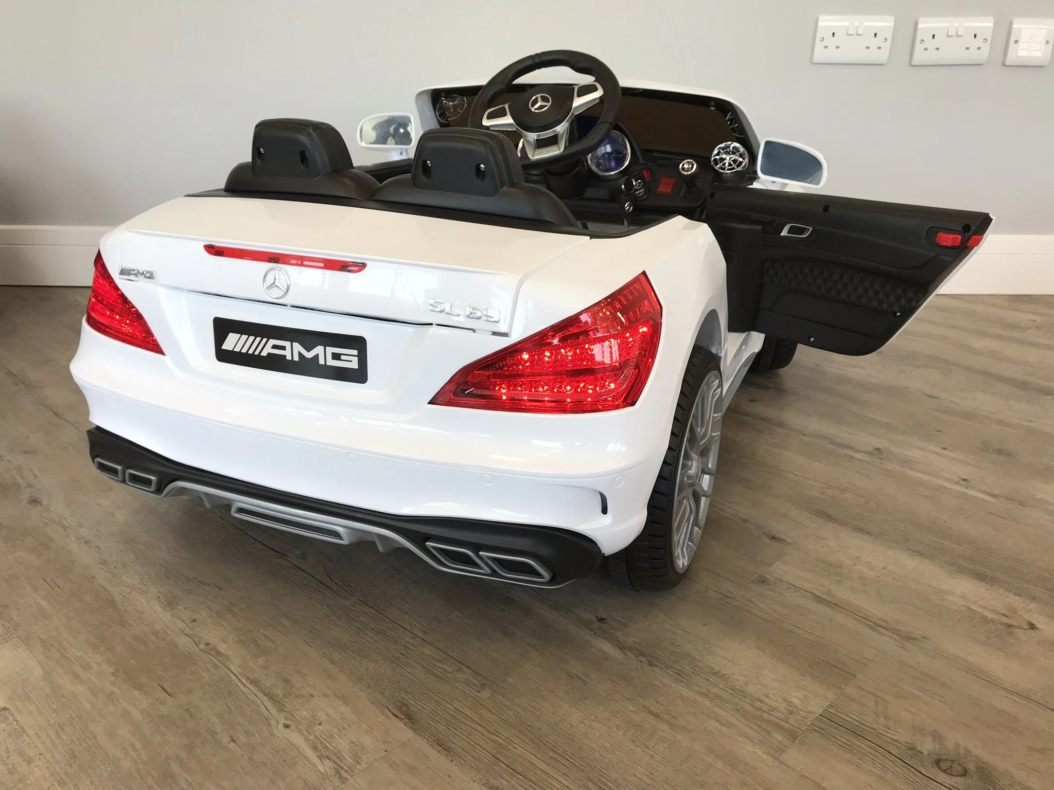 Mercedes Benz SL65 AMG