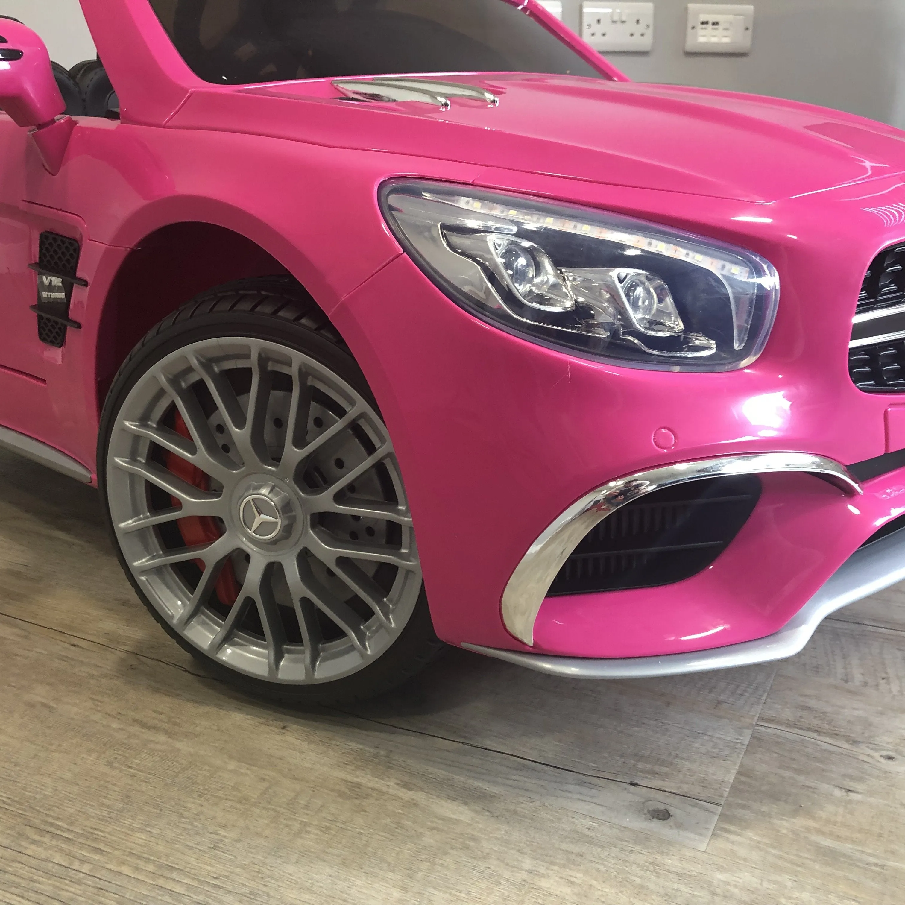Mercedes Benz SL65 AMG
