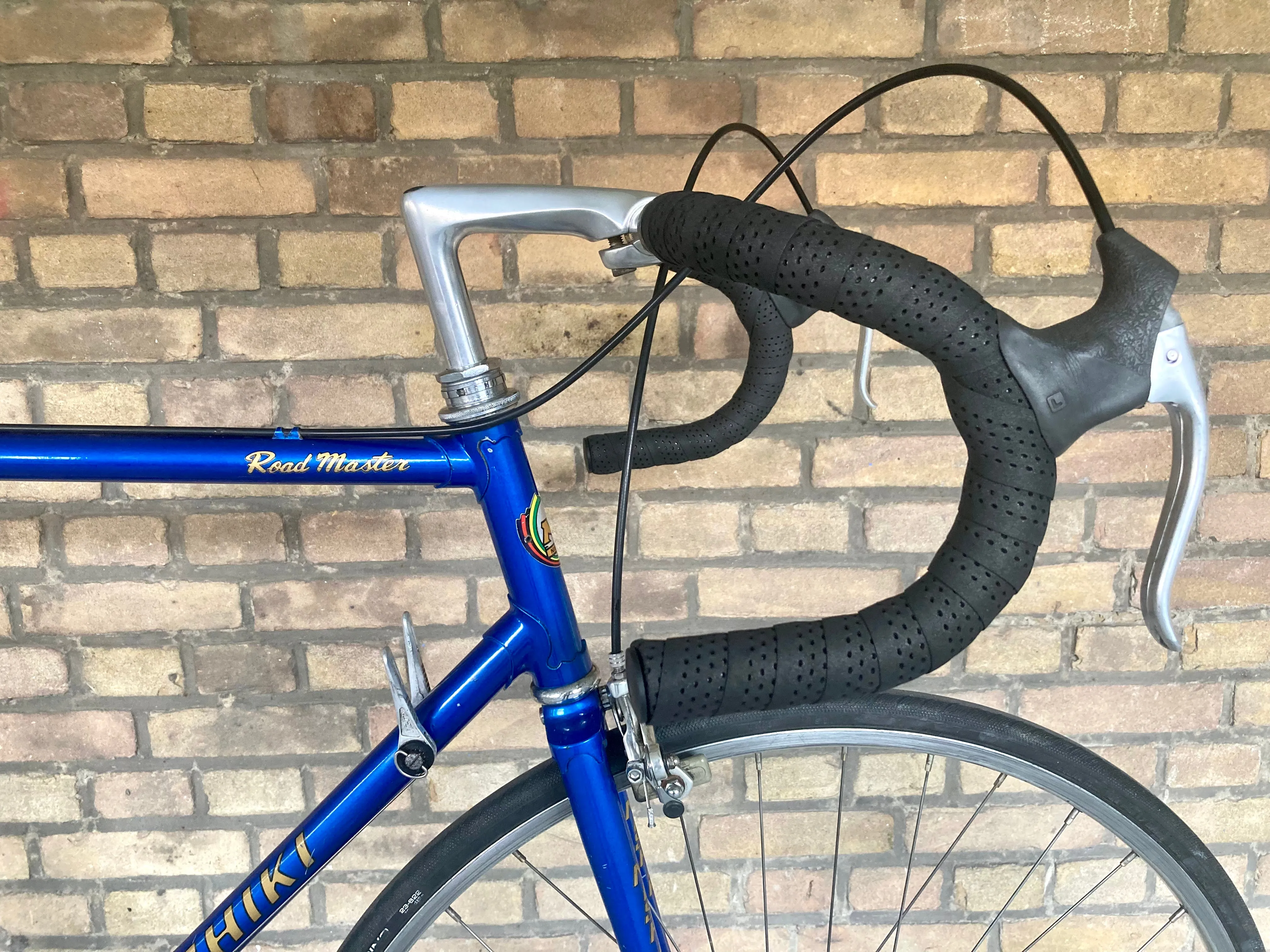 Nishiki Roadmaster 60cm Shimano Altus