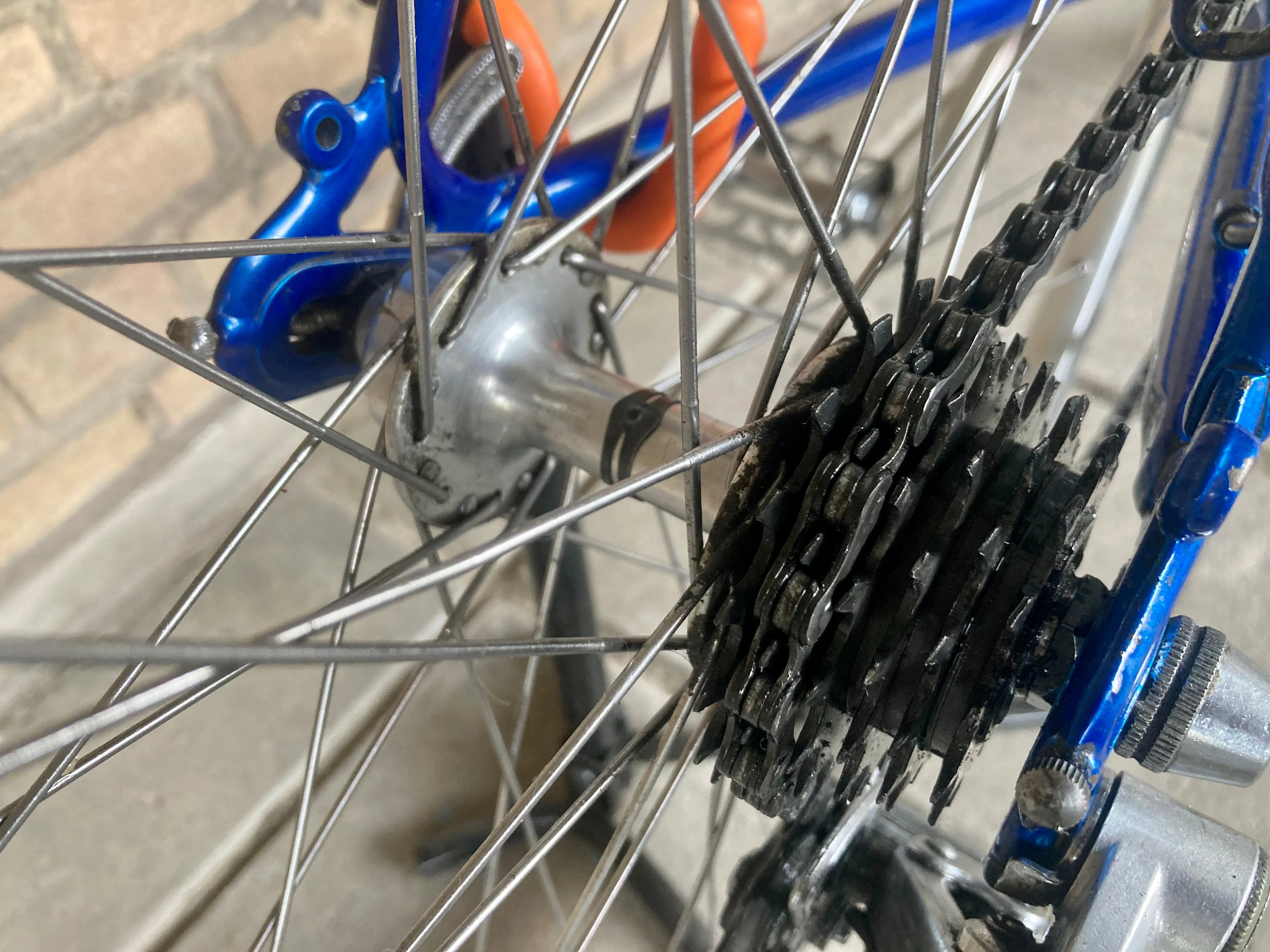 Nishiki Roadmaster 60cm Shimano Altus