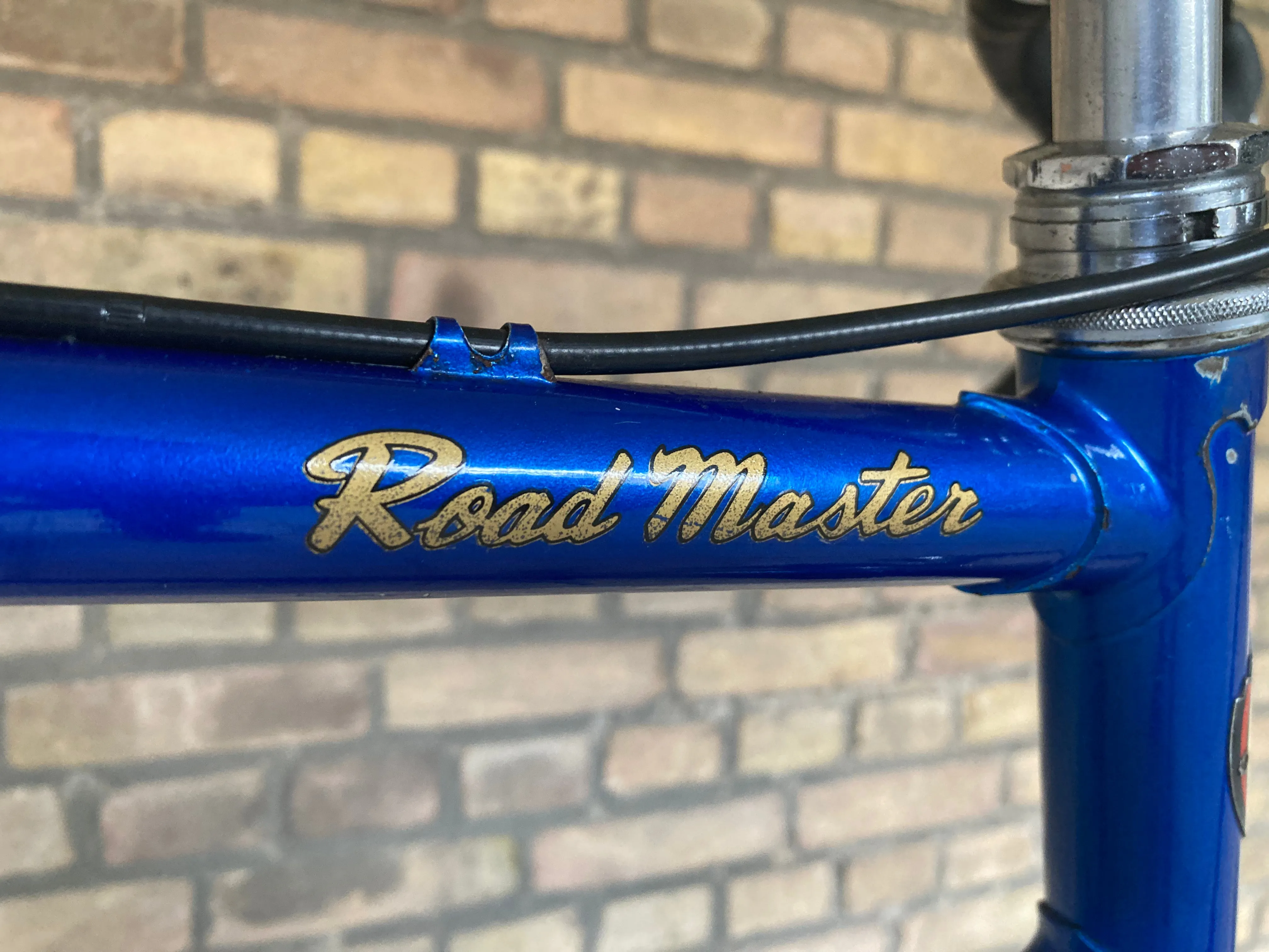 Nishiki Roadmaster 60cm Shimano Altus