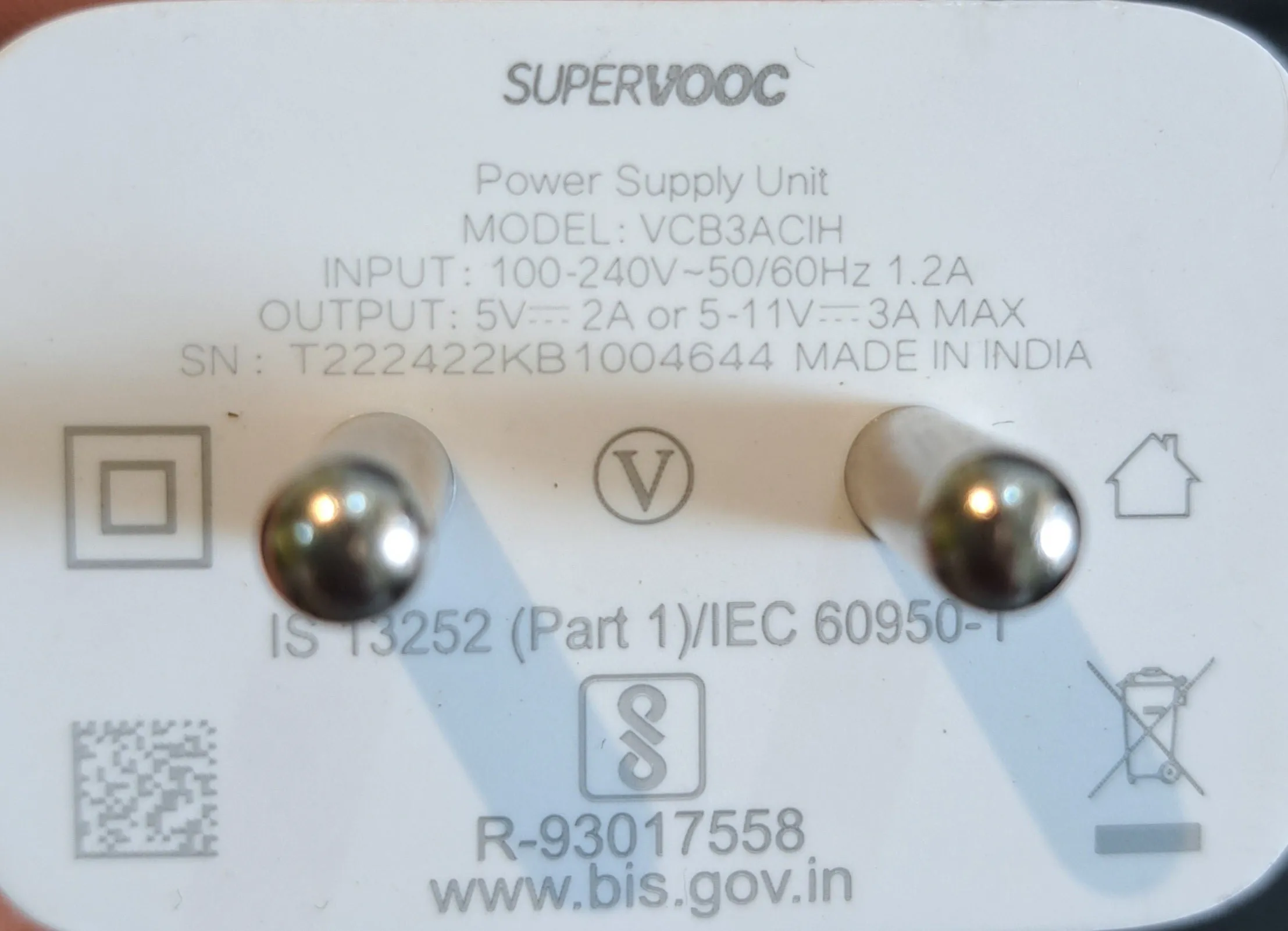 Oppo A76 SUPERVOOC 33W Fast Mobile Charger With Type-C Cable White